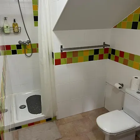 Casa Con Terraza Y Jardin بيت للعطل *